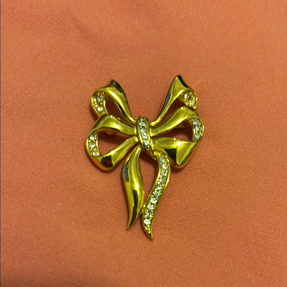 Monet Gold Bow Brooch Jewelry